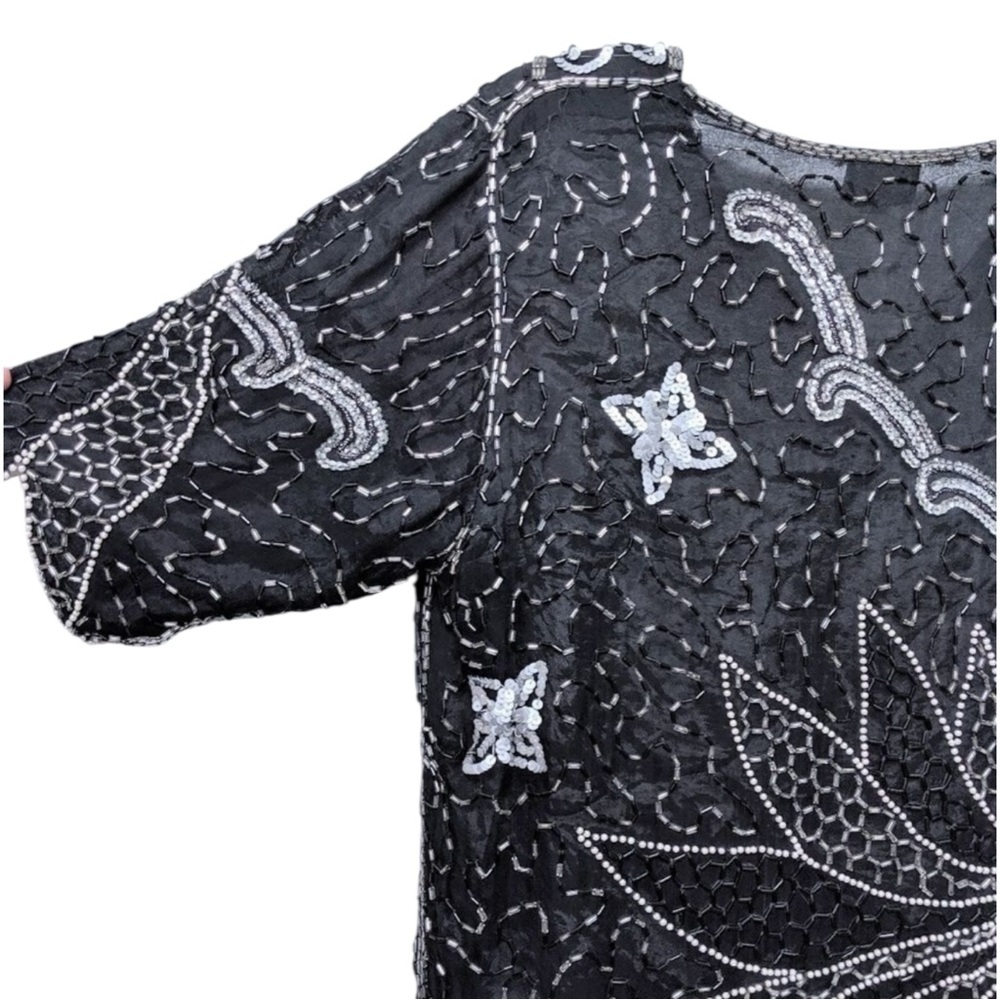 VINTAGE Linsiano Sequin Bead Shark Bite Hem Top L - Picture 8 of 9